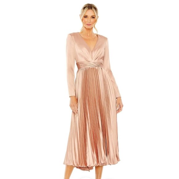 New! Ieena for Mac‎ Duggal Pink Pleated Satin Long Sleeve V-Neck Dress - Picture 1 of 8